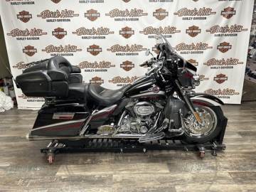 2006 HARLEY-DAVIDSON® FLHTCUI - ULTRA CLASSIC® ELECTRA GLIDE®
