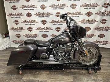 2014 HARLEY-DAVIDSON® FLHX - STREET GLIDE®