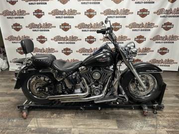 2006 HARLEY-DAVIDSON® FLSTN - SOFTAIL® DELUXE