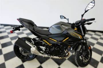 2026 KAWASAKI Z500 ABS