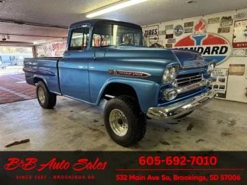 1959 CHEVROLET APACHE