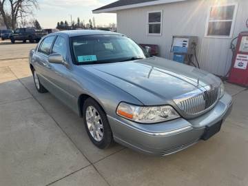 2006 LINCOLN TOWN CAR