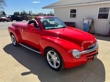 2004 CHEVROLET SSR