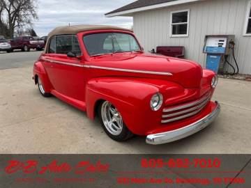 1947 FORD SUPER DELUXE