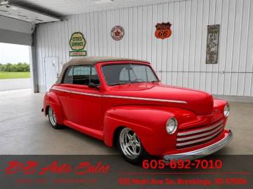 1947 FORD SUPER DELUXE