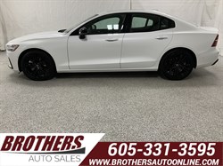 2024 VOLVO S60