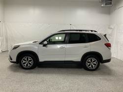 2022 SUBARU FORESTER