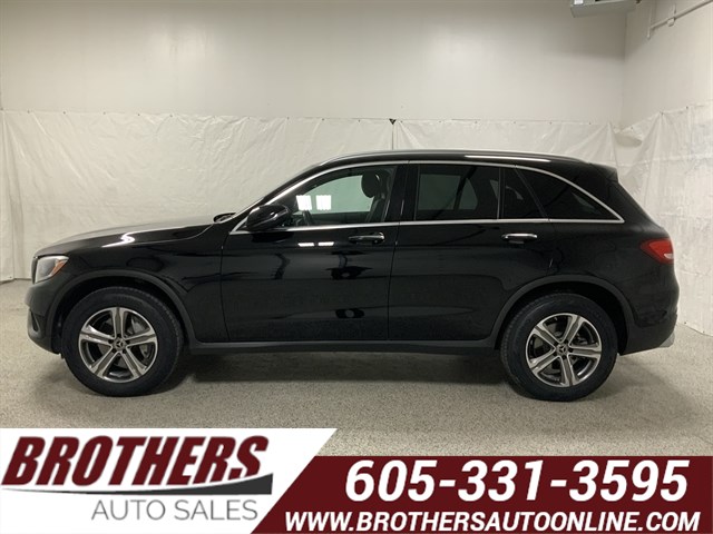 2019 Mercedes-Benz GLC GLC300's photo