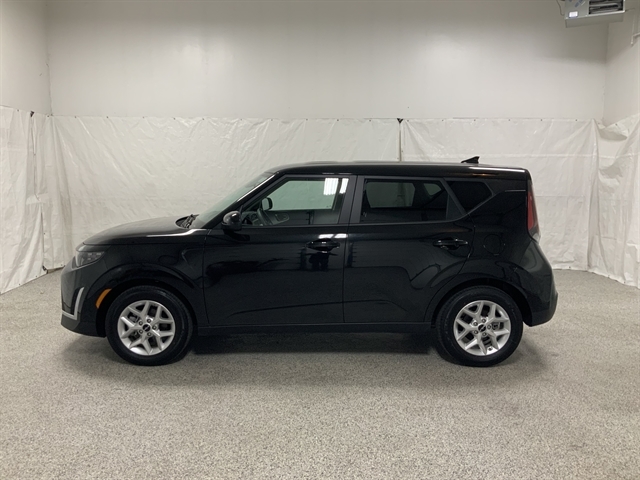 2025 Kia Soul 2.0L LX IVT's photo