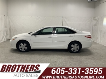 2016 TOYOTA CAMRY