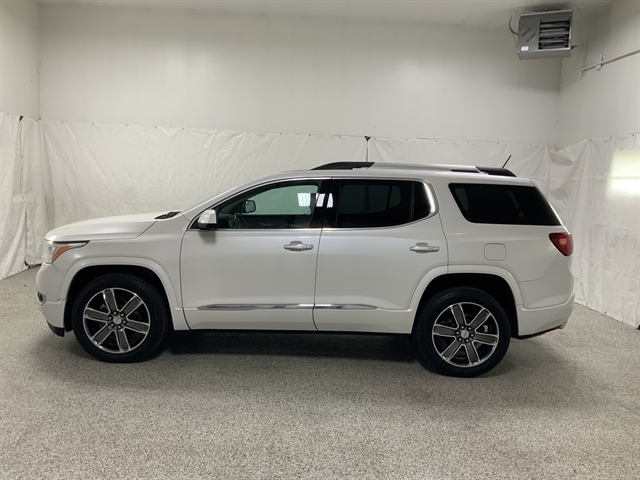 2018 GMC Acadia Denali AWD's photo