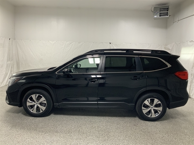 2024 Subaru Ascent Premium 7 Passenger's photo