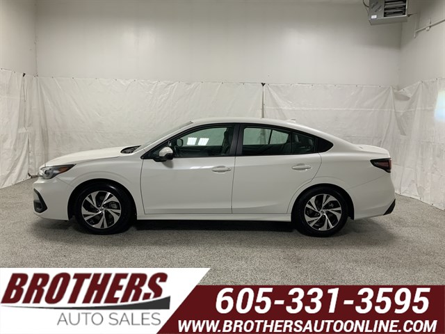 2025 Subaru Legacy Premium's photo