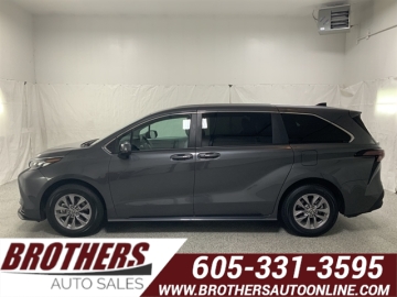 2025 TOYOTA SIENNA