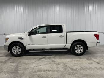 2017 Nissan Titan