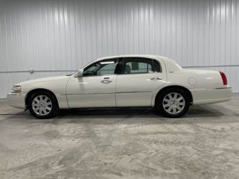 2004 Lincoln Town Car