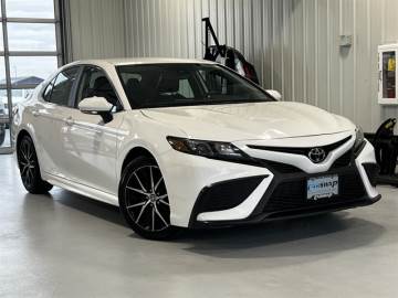 2024 TOYOTA CAMRY