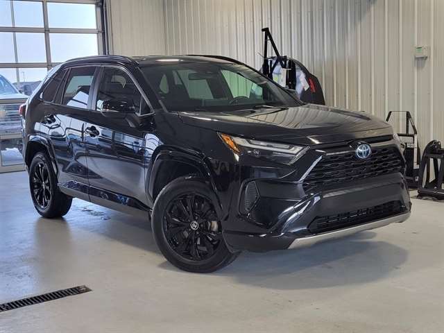 2023 Toyota RAV4 SE