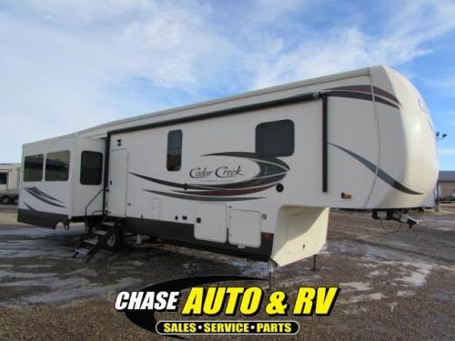 2021 CEDAR CREEK F37MBH