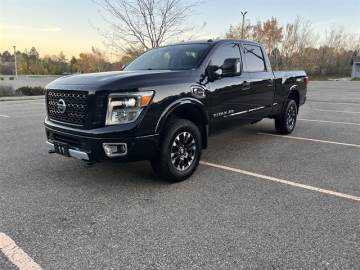 2017 NISSAN TITAN XD