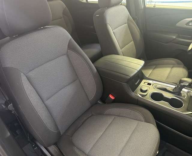 2022 Chevrolet Traverse 1LT - Photo 10