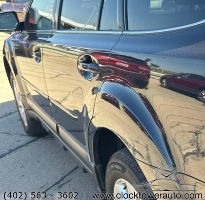 2012 Subaru Outback 2.5i Limited photo 2