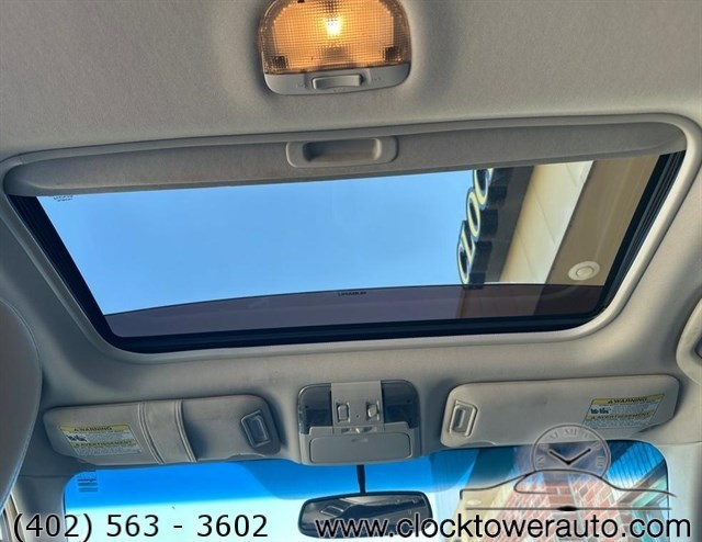 2012 Subaru Outback 2.5i Limited photo 9