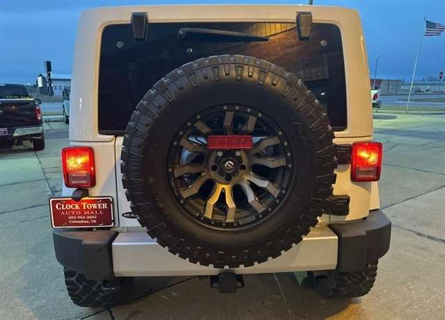 2015 Jeep Wrangler Unlimited Sahara - Photo 7