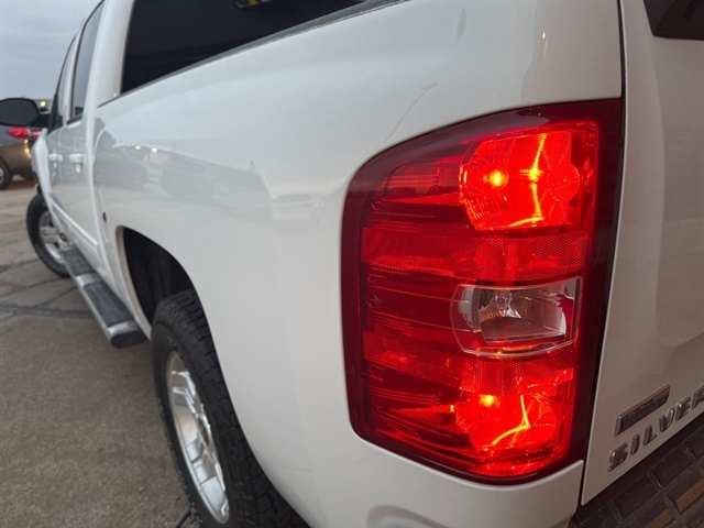 2011 Chevrolet Silverado 1500 LTZ - Photo 10