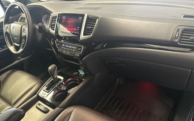 2019 Honda Ridgeline Black Edition - Photo 11