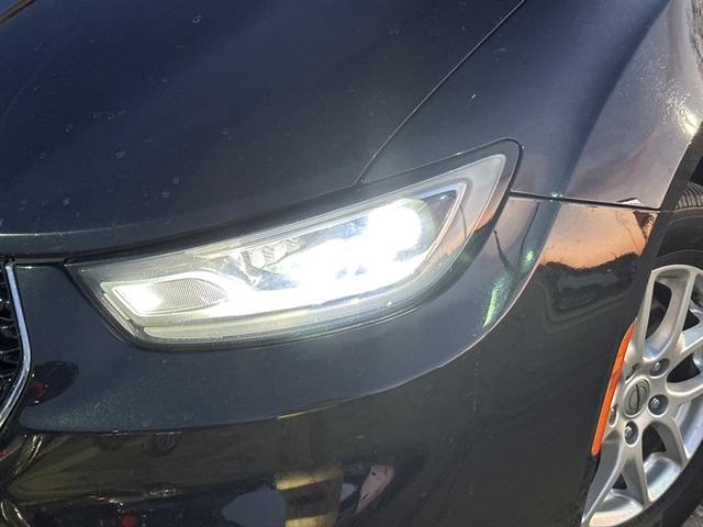 2023 Chrysler Pacifica Touring L's photo