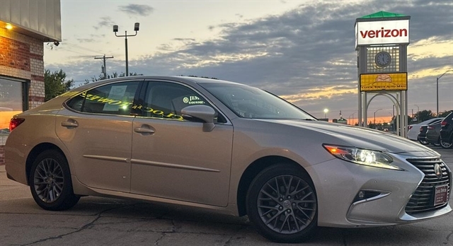 2018 Lexus ES 350 - Photo 8