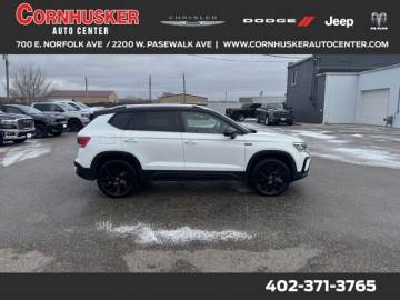 2024 VOLKSWAGEN TAOS