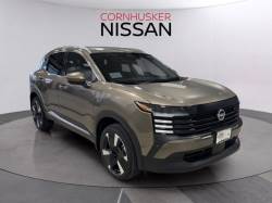2025 NISSAN KICKS