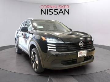 2025 NISSAN KICKS