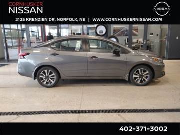 2025 NISSAN VERSA