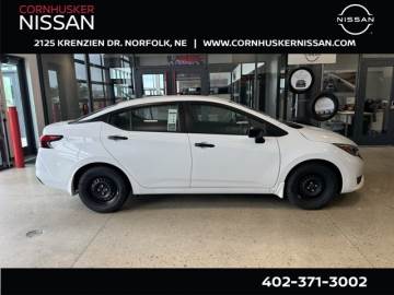 2025 NISSAN VERSA