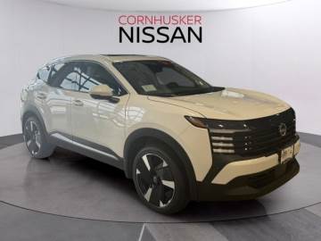 2025 NISSAN KICKS