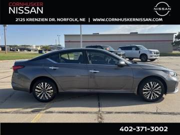 2025 NISSAN ALTIMA