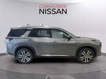 2025 NISSAN PATHFINDER