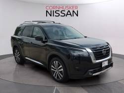 2022 NISSAN PATHFINDER