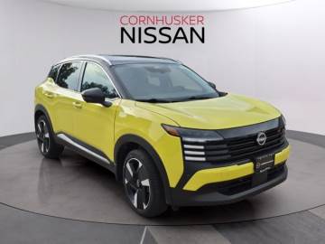 2025 NISSAN KICKS