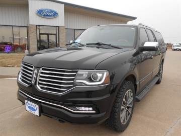2017 LINCOLN NAVIGATOR L