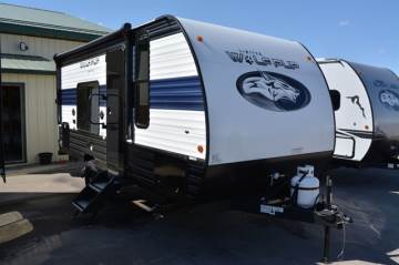 2024 FOREST RIVER WOLF PUP 16FQW