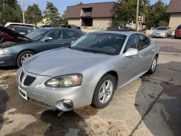 2005 PONTIAC GRAND PRIX
