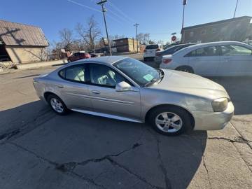 2007 PONTIAC GRAND PRIX