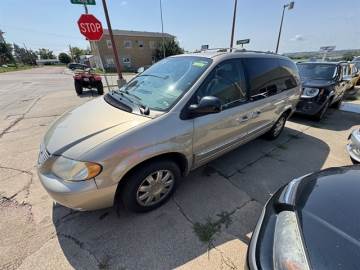 2003 CHRYSLER TOWN & COUNTRY