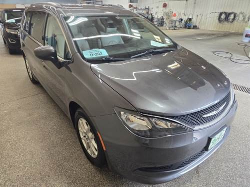 2021 Chrysler Voyager