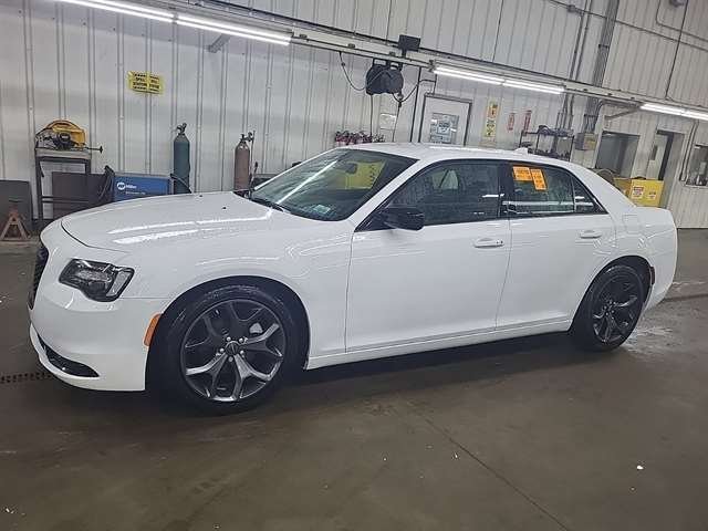 2023 Chrysler 300 Touring