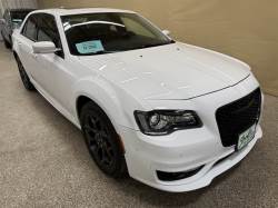 2023 CHRYSLER 300